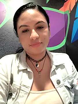 Francesca ferrari online show from 10/04/25, 06:42