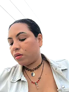 Francesca ferrari online show from 10/17/25, 10:11