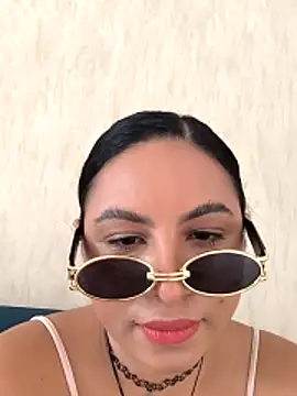 Francesca ferrari online show from 10/25/25, 03:56