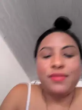 Francesca ferrari online show from 12/21/25, 07:15