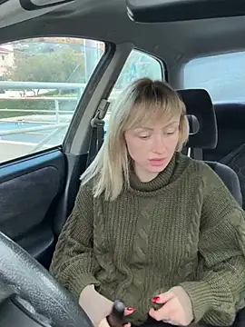 Snapshot of haileyhope_ chatting on 12/30/24, 02:08 haileyhope  online show from 12/30/24, 02:08