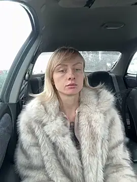 haileyhope  online show from 02/12/26, 11:10