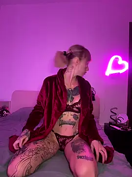 haileyhope  online show from 01/06/26, 07:07