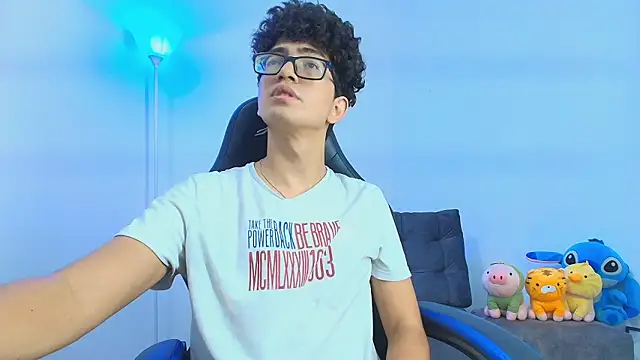 TylerWhite  online show from 11/14/25, 03:32