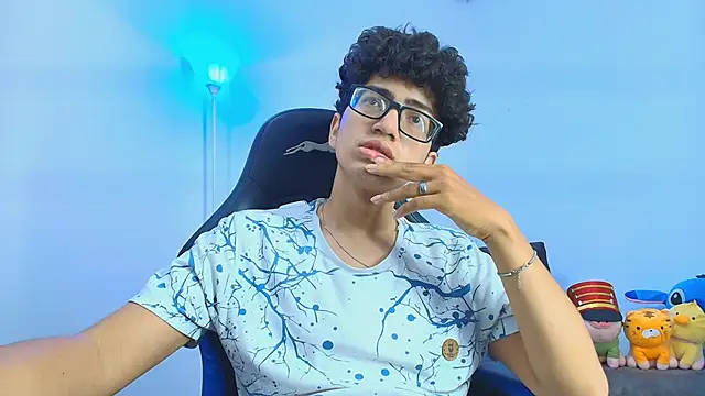 TylerWhite  online show from 11/15/25, 07:45