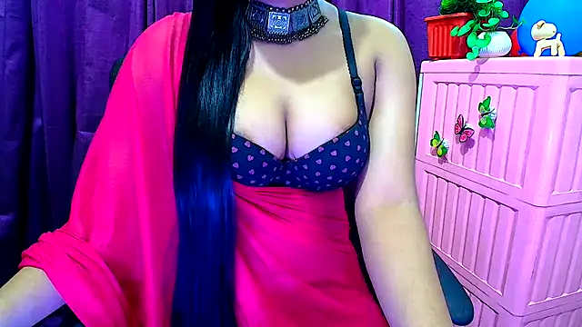Snapshot of Kashish_11 chatting on 02/13/25, 07:21 Kashish 11 online show from 02/13/25, 07:21