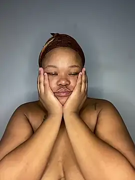 Snapshot of Mandy-101 chatting on 03/07/25, 08:45 Mandy-101 online show from 03/07/25, 08:45