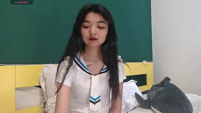 Snapshot of Shy_Kira chatting on 06/04/26, 08:52 Shy Kira online show from 06/04/26, 08:52