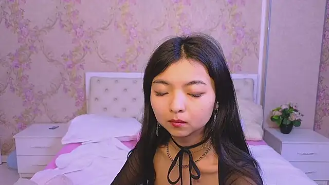 Shy Kira online show from 02/03/25, 06:39