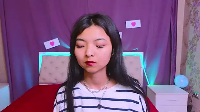 Shy Kira online show from 02/12/25, 12:33