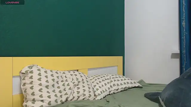 Shy Kira online show from 04/01/26, 01:41