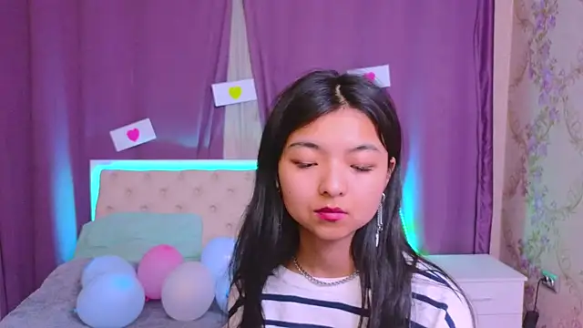 Shy Kira online show from 02/11/25, 06:55