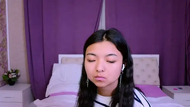 Shy Kira online show from 02/21/25, 03:54