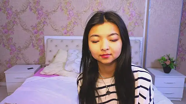 Shy Kira online show from 01/19/25, 06:32