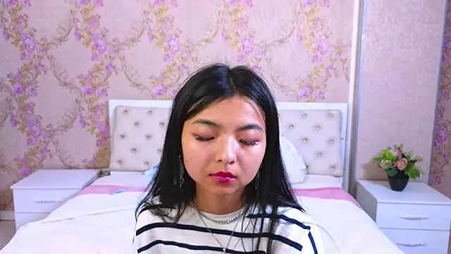 Shy Kira online show from 01/23/25, 06:56