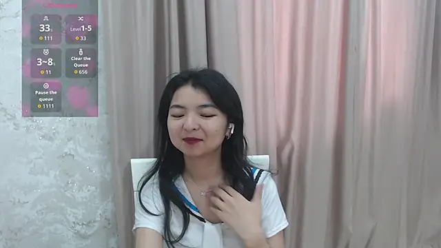 Snapshot of Shy_Kira chatting on 07/14/26, 09:03 Shy Kira online show from 07/14/26, 09:03