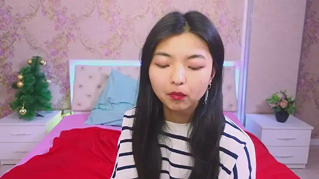 Shy Kira online show from 01/10/25, 03:27