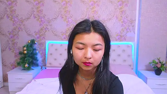 Shy Kira online show from 01/13/25, 03:47