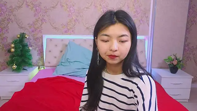 Shy Kira online show from 01/10/25, 12:26