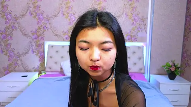 Shy Kira online show from 01/17/25, 12:31