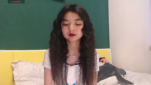 Snapshot of Shy_Kira chatting on 05/29/26, 08:42 Shy Kira online show from 05/29/26, 08:42