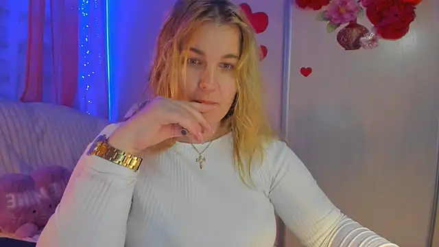 CoraSwon online show from 03/20/25, 09:46