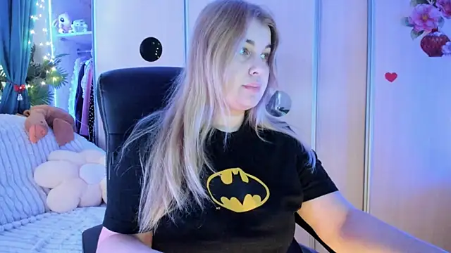 Snapshot of CoraSwon chatting on 02/07/26, 05:59 CoraSwon online show from 02/07/26, 05:59