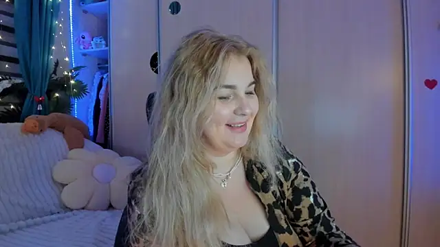 Snapshot of CoraSwon chatting on 02/04/26, 03:07 CoraSwon online show from 02/04/26, 03:07