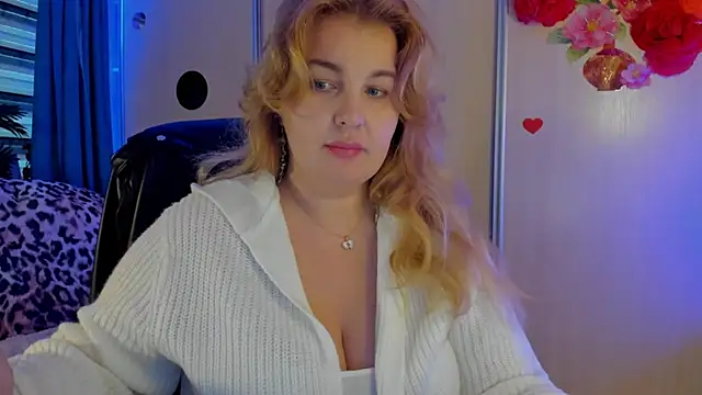 CoraSwon online show from 11/29/25, 09:42