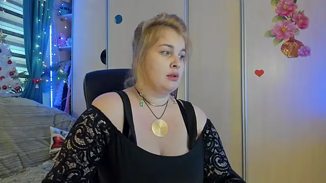 Snapshot of CoraSwon chatting on 01/08/26, 10:32 CoraSwon online show from 01/08/26, 10:32