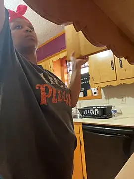 Snapshot of KLoveeee chatting on 01/23/25, 06:56 KLoveeee online show from 01/23/25, 06:56