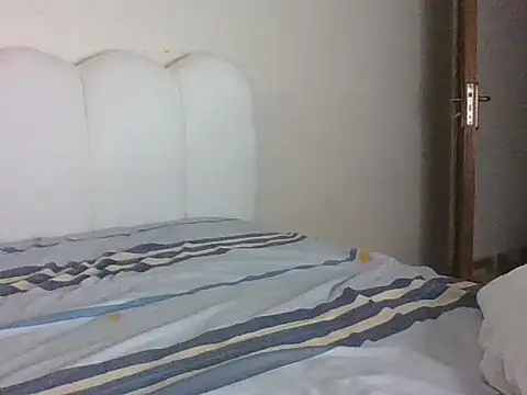 Snapshot of Switdelfy chatting on 05/06/26, 03:43 Switdelfy online show from 05/06/26, 03:43