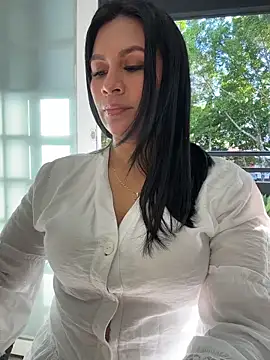 Sofia Convers online show from 05/20/26, 12:35