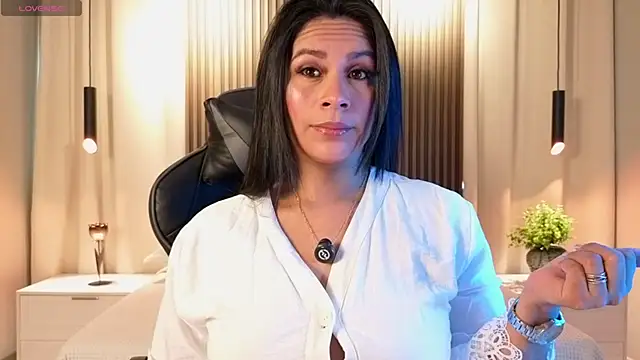 Sofia Convers online show from 04/15/26, 01:04