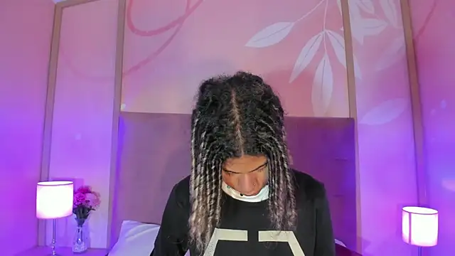 Maxim-Walker online show from 03/21/25, 03:12