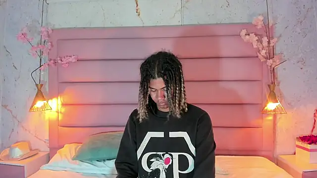 Maxim-Walker online show from 09/29/25, 03:13