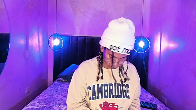 Maxim-Walker online show from 11/24/25, 03:06