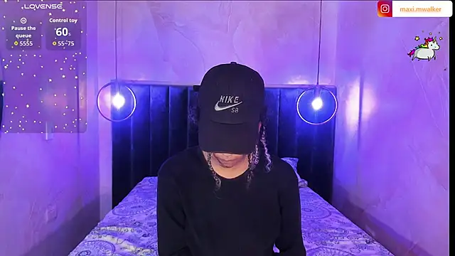 Maxim-Walker online show from 11/03/25, 03:12