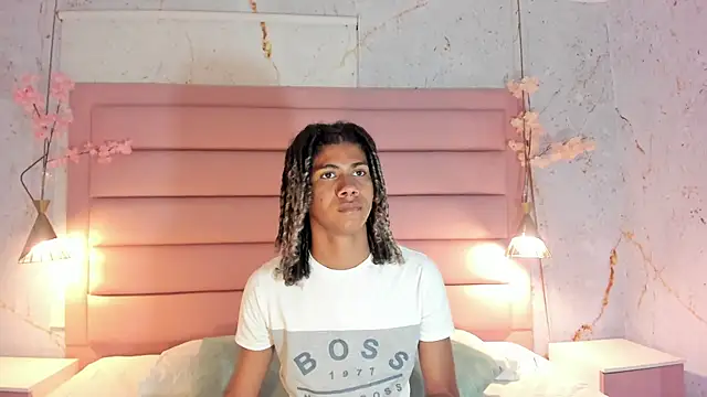 Maxim-Walker online show from 09/15/25, 02:23