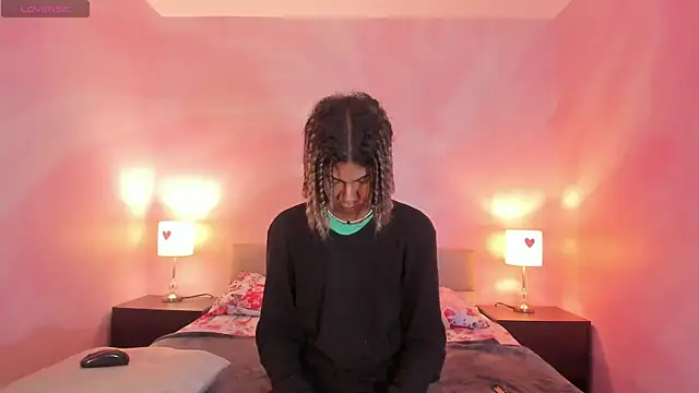 Maxim-Walker online show from 03/20/25, 03:34