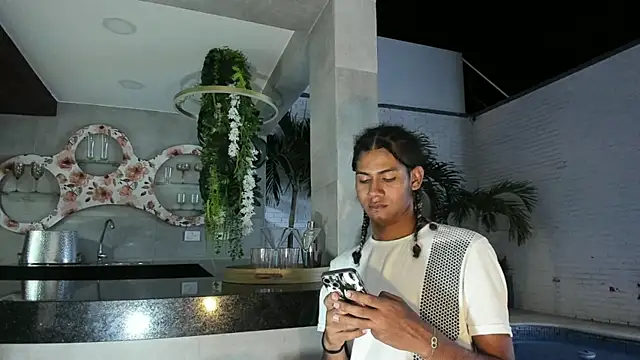 Maxim-Walker online show from 11/07/25, 03:22