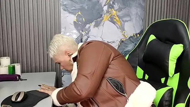 GianellaCox  online show from 02/19/26, 12:35