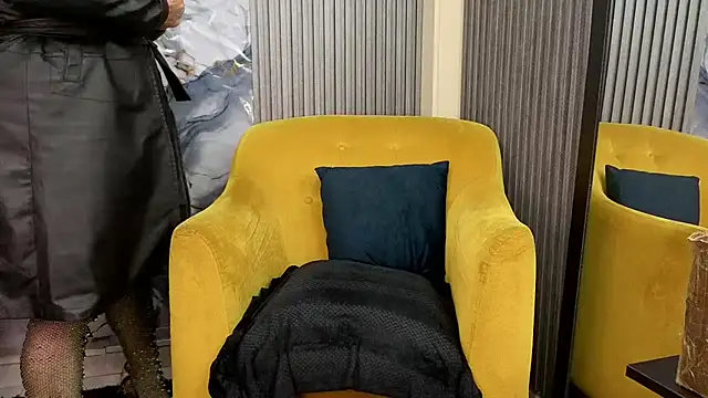 GianellaCox  online show from 03/11/26, 10:09