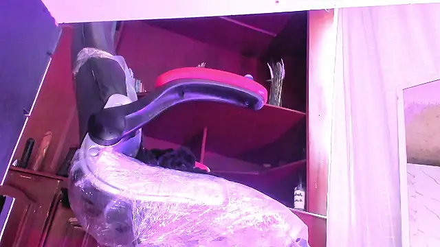 Snapshot of AmberNix chatting on 03/14/25, 09:21 AmberNix online show from 03/14/25, 09:21