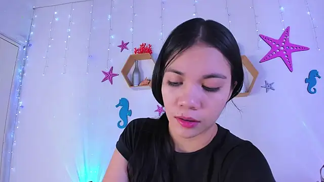 Emiily Parkerr online show from 10/29/25, 03:16