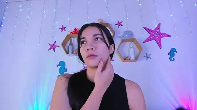 Emiily Parkerr online show from 11/22/25, 03:05