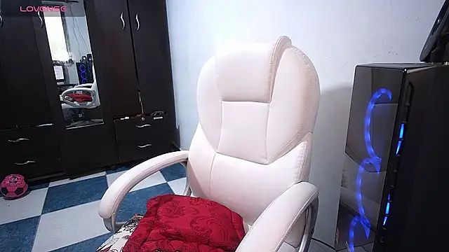 Snapshot of grace_molly14 chatting on 03/12/25, 06:43 grace molly14 online show from 03/12/25, 06:43