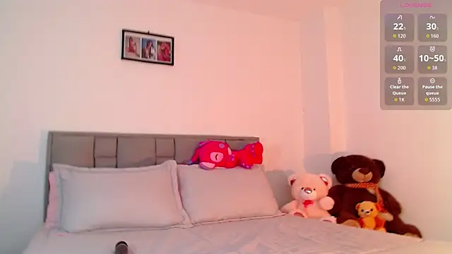 Snapshot of astrid-omega chatting on 01/09/26, 02:07 astrid-omega online show from 01/09/26, 02:07