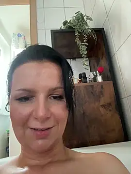 Off  Melonenmandy online show from 06/15/26, 02:17