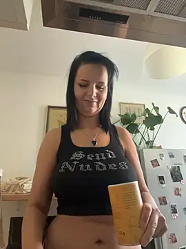 Off  Melonenmandy online show from 09/17/25, 10:39